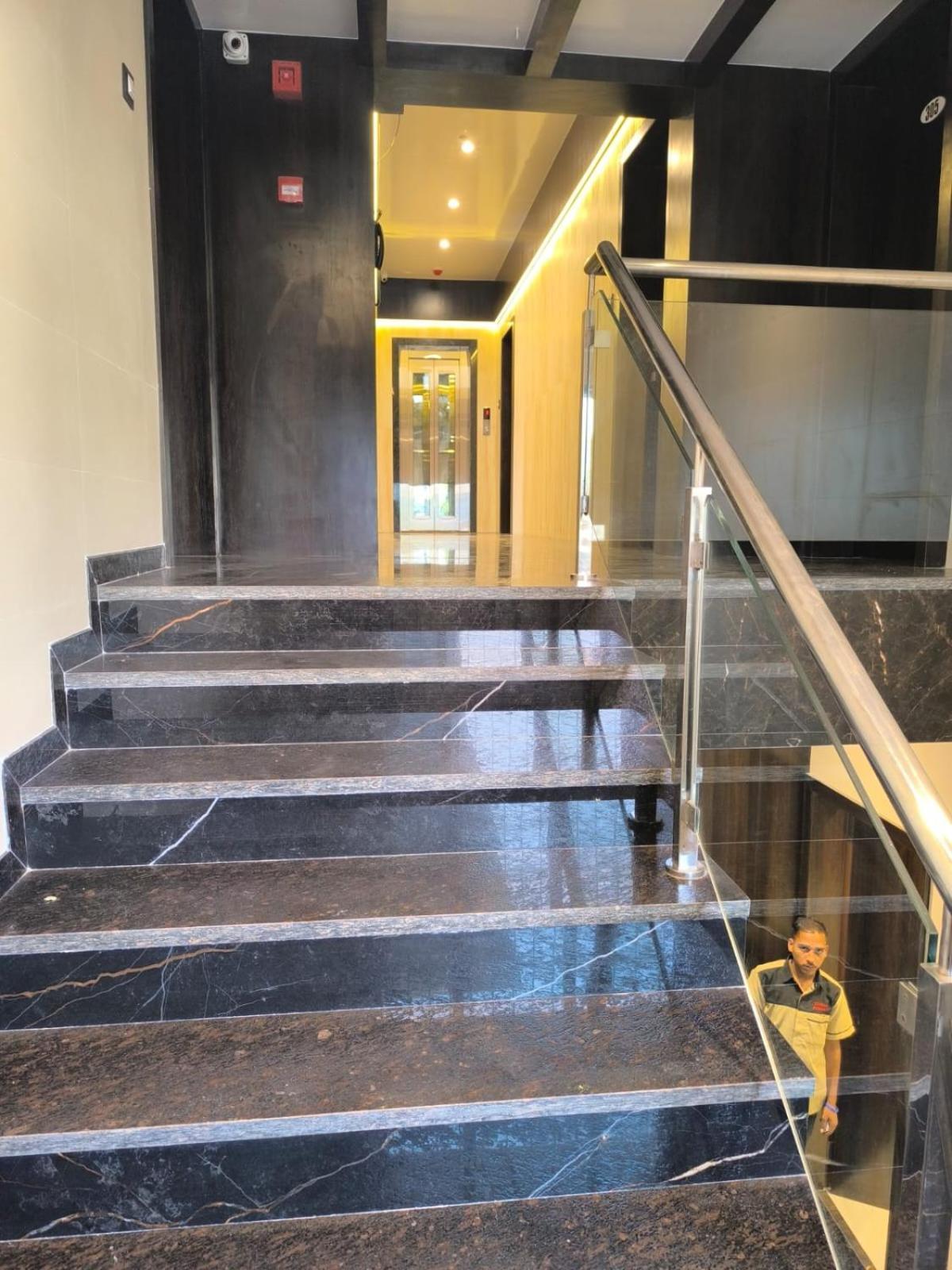 Hotel Sharan Residency Navi Mumbai Esterno foto